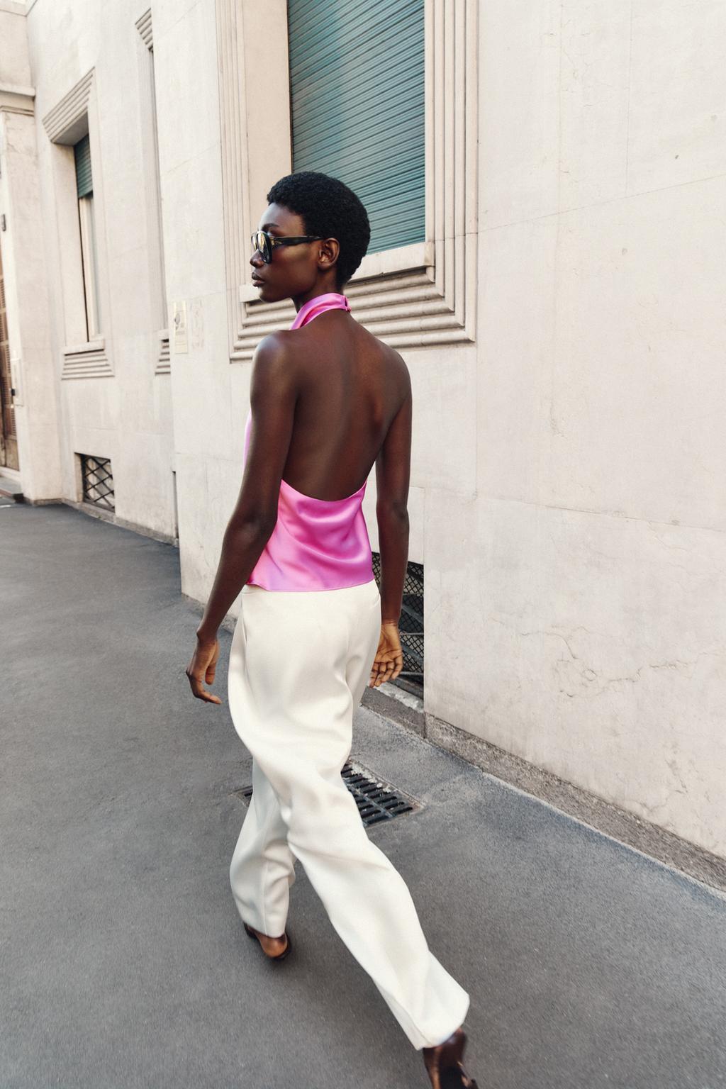 АТЛАСНЫЙ ТОП С ГОРЛОВИНОЙ ХАЛТЕР