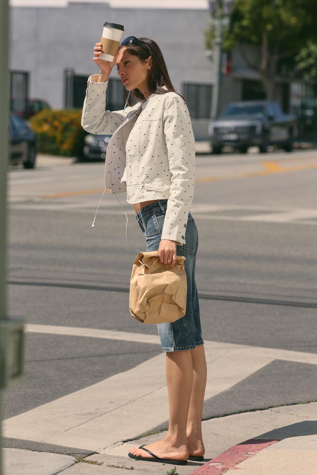 ДЖИНСЫ КАПРИ TRF ИЗ ДЕНИМА СО СРЕДНЕЙ ПОСАДКОЙ