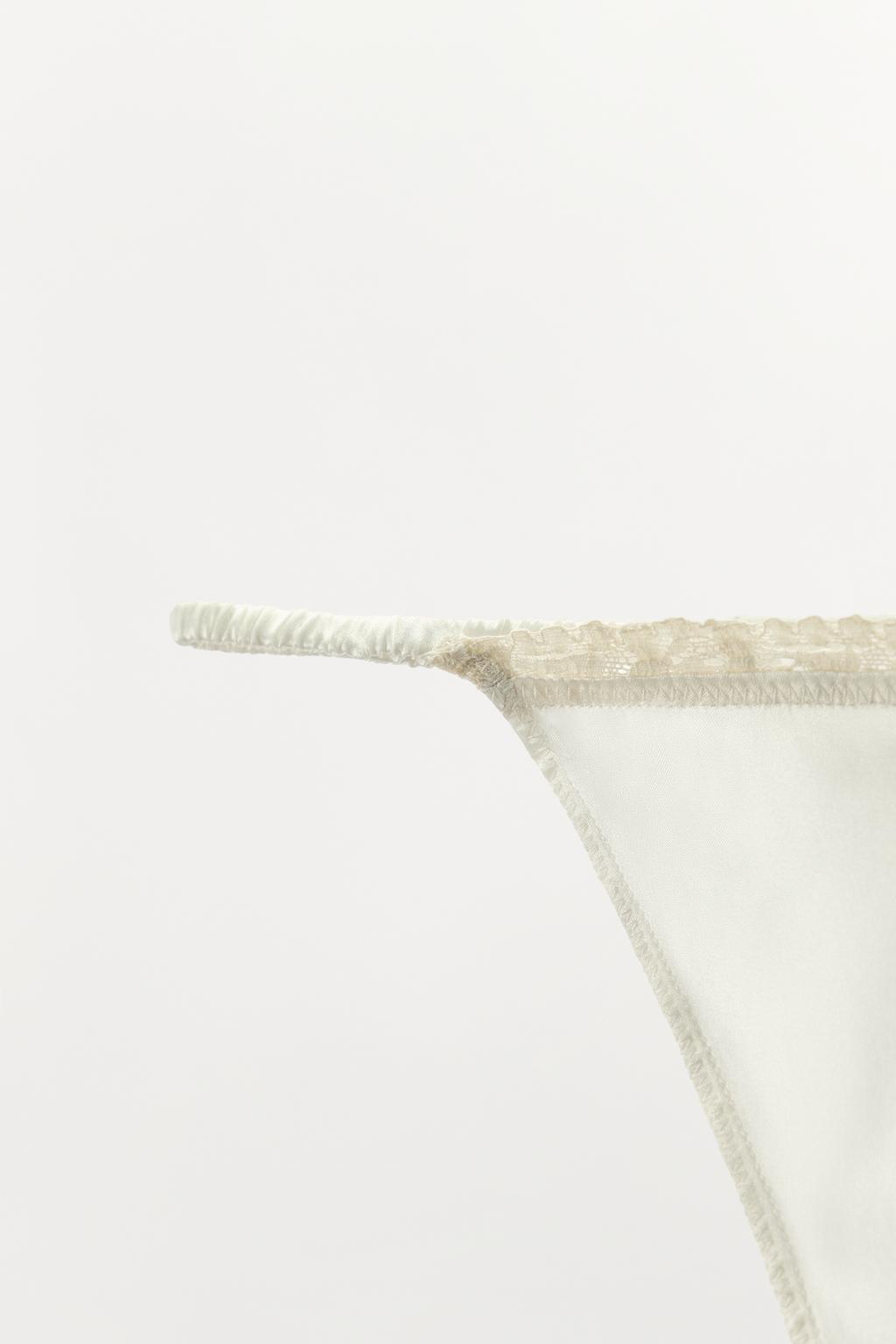 ШЕЛКОВЫЕ ТРУСЫ-ТАНГА С КРУЖЕВОМ