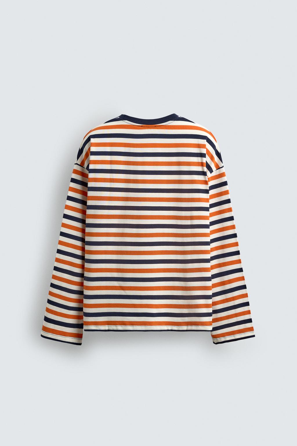 ЖАККАРДОВАЯ ФУТБОЛКА В ПОЛОСКУ С НАШИВКОЙ