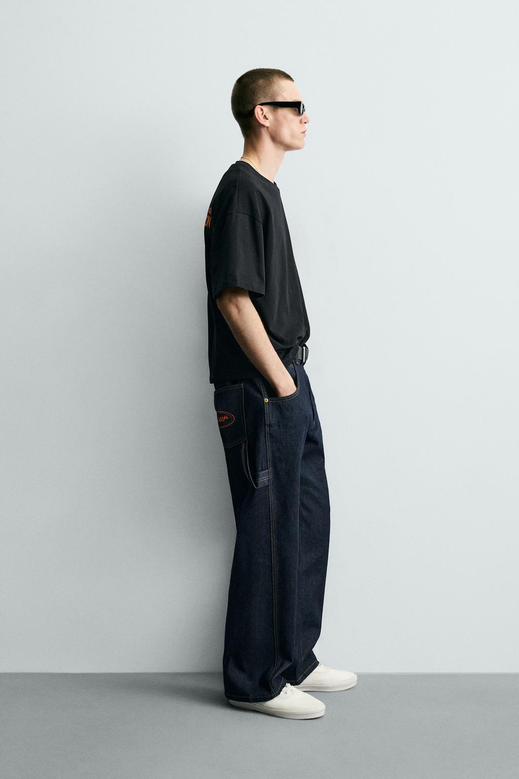 ФУТБОЛКА С КОНТРАСТНЫМ ПРИНТОМ