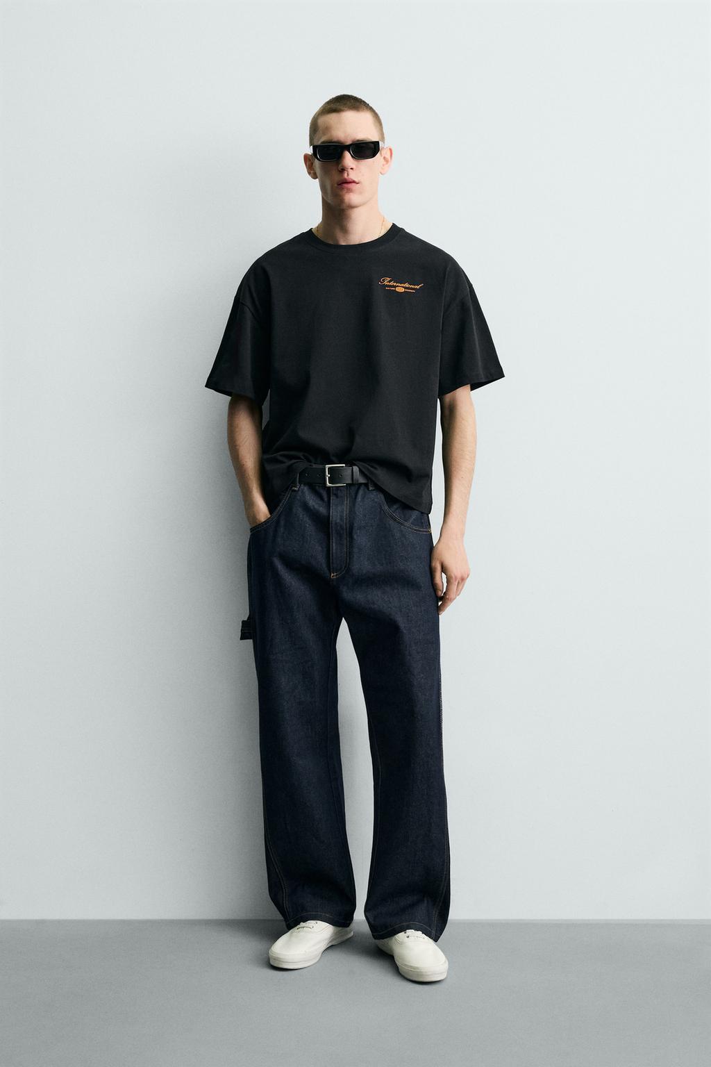 ФУТБОЛКА С КОНТРАСТНЫМ ПРИНТОМ