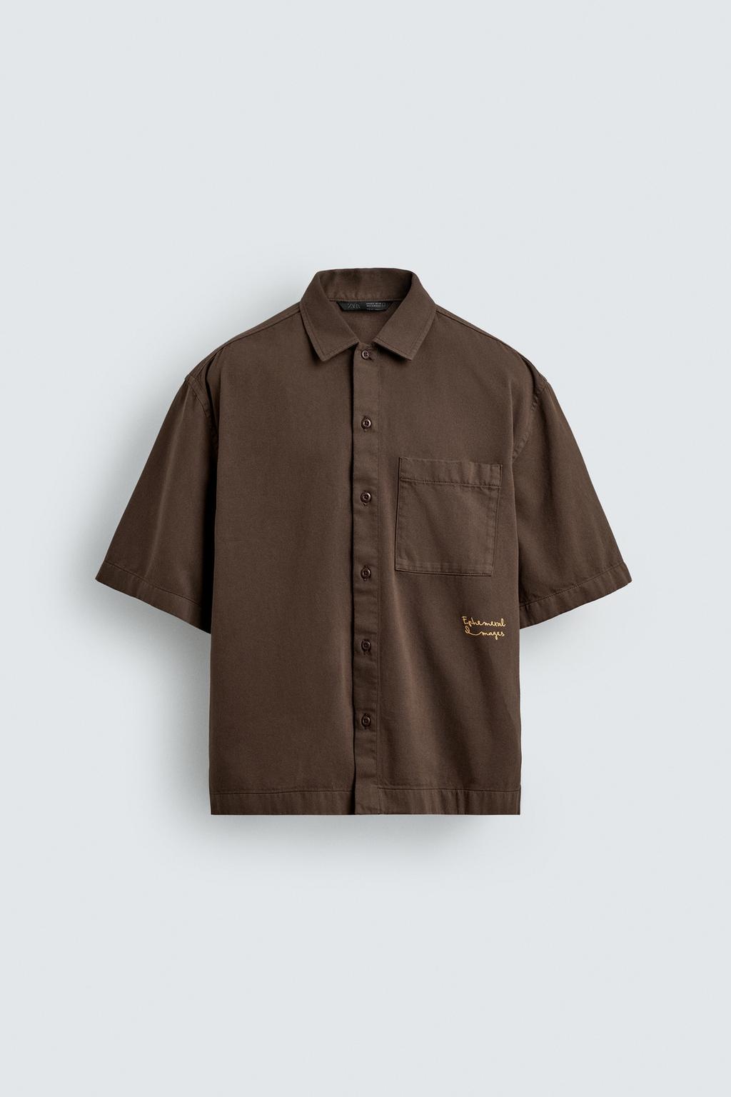 РУБАШКА С КОНТРАСТНЫМ ПРИНТОМ И ЭФФЕКТОМ ПОТЕРТОСТИ