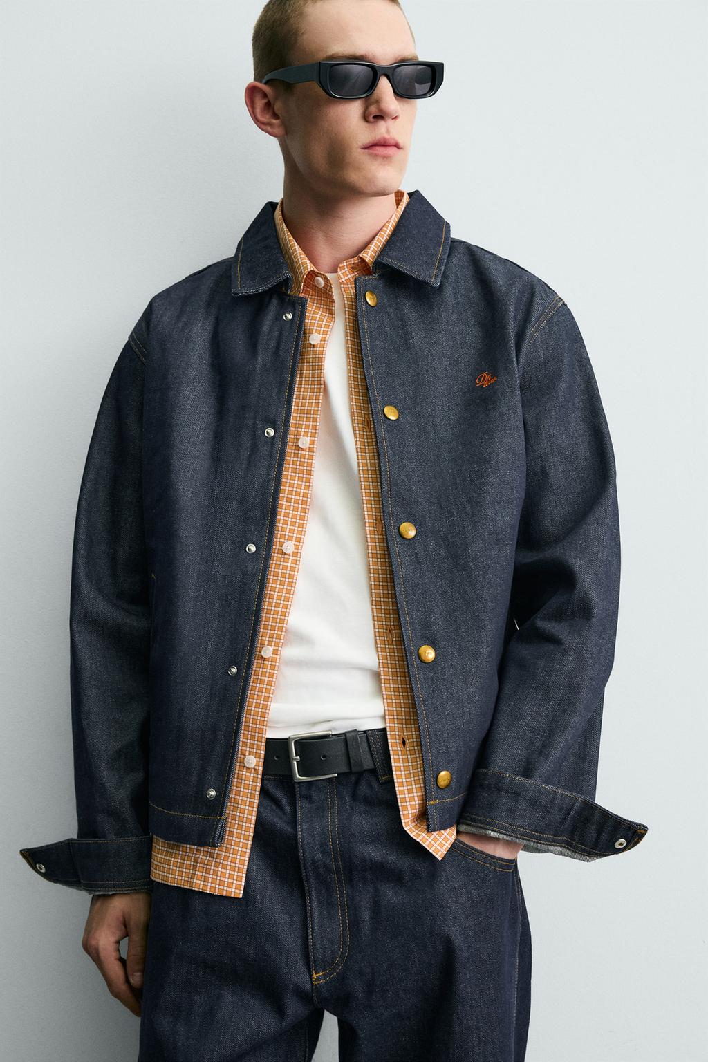 ДЖИНСОВАЯ КУРТКА СВОБОДНОГО КРОЯ С ВЫШИВКОЙ