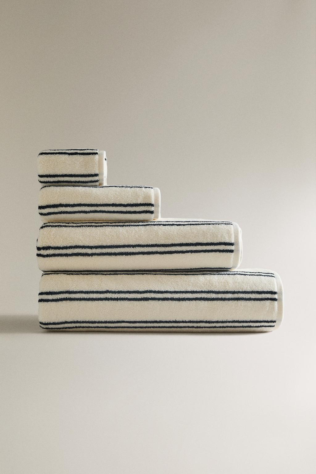 Полотенце для ванны с двойной полосой