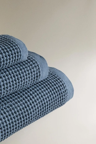 Махровое хлопковое полотенце с вафельным узором- Заказать в России