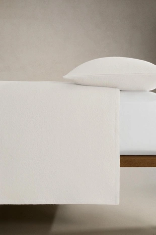 Покрывало из текстурированного жаккарда- Заказать в России