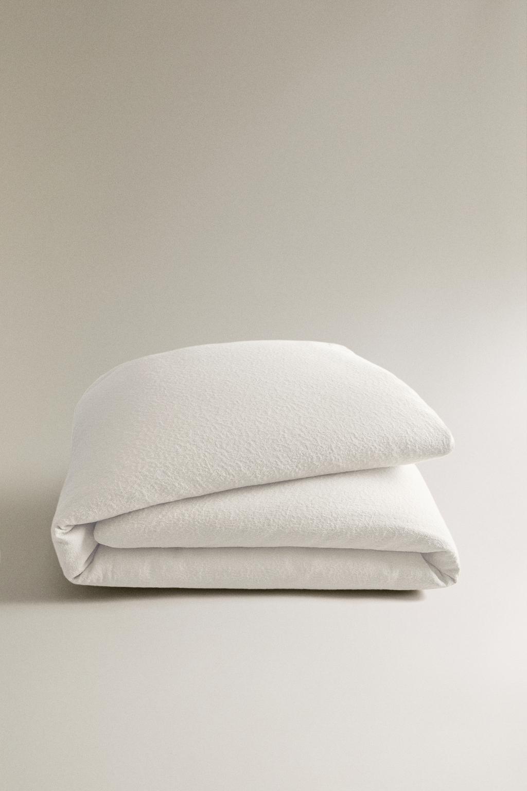 Покрывало из текстурированного жаккарда