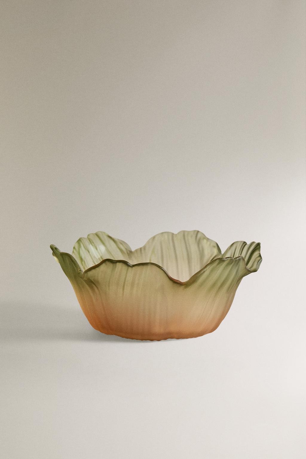 Стеклянная чаша цветочная