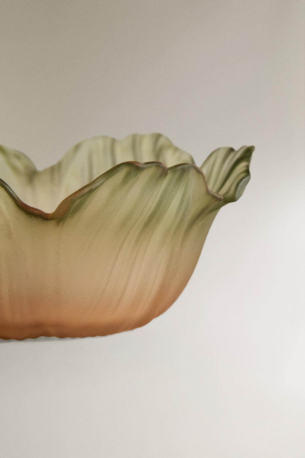 Стеклянная чаша цветочная