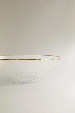 Стеклянная салатница с поднятым узором и золотым краем