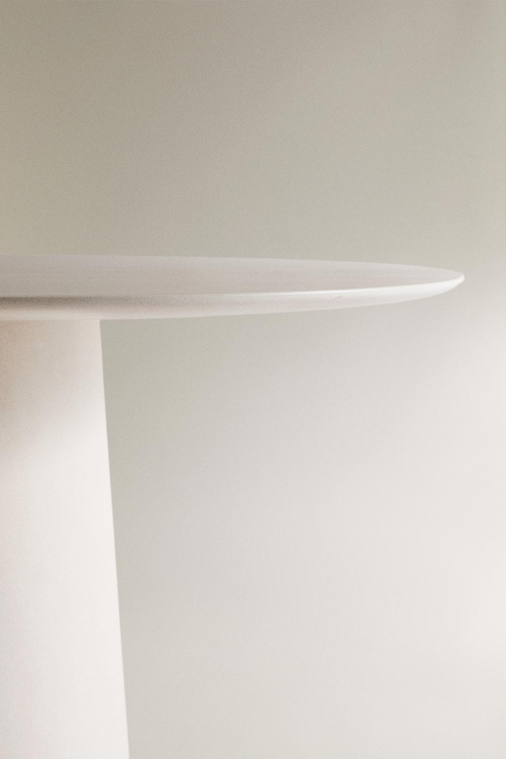 Круглый наружный цементный стол