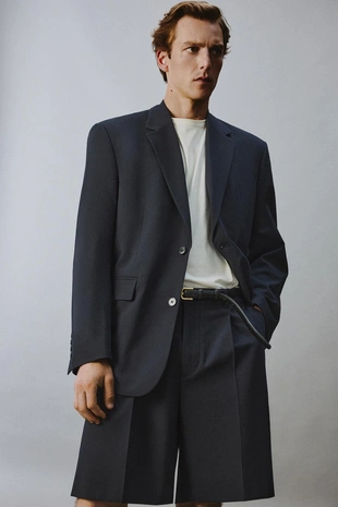 Бермуды со складками Relaxed Fit- Заказать в России