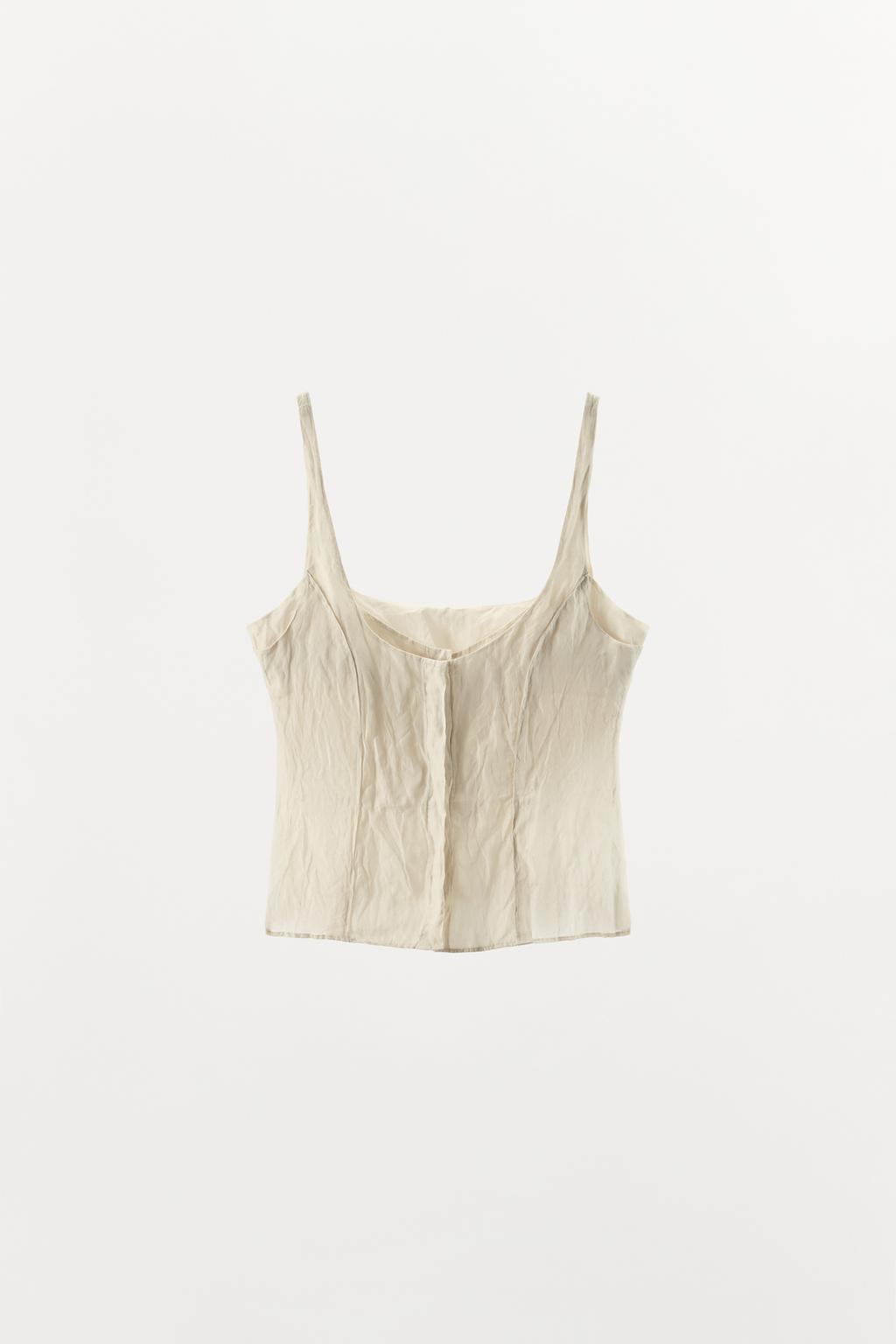 ТОП ИЗ ЖАТОЙ ТКАНИ С ПУГОВИЦАМИ