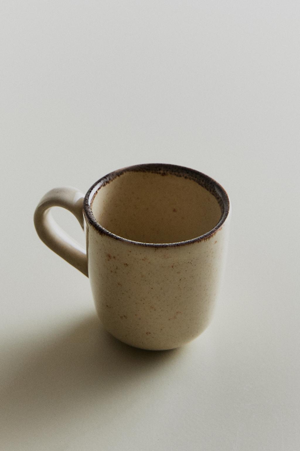 Керамическая кофейная чашка