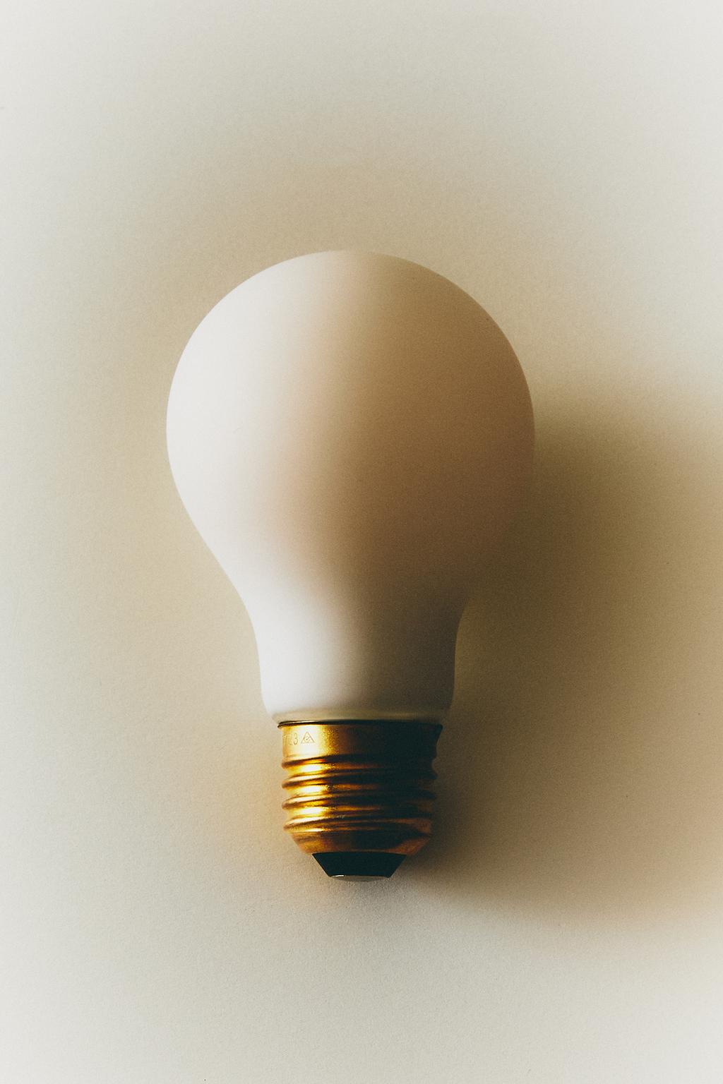 Лампа tala 2700k e27 led | e27