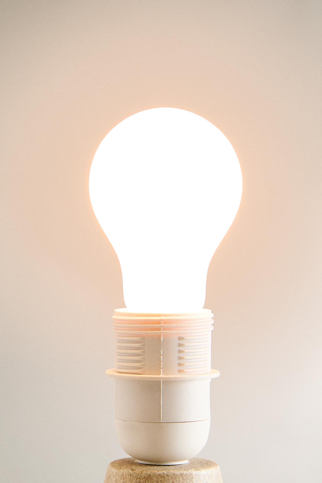 Лампа tala 2700k e27 led | e27
