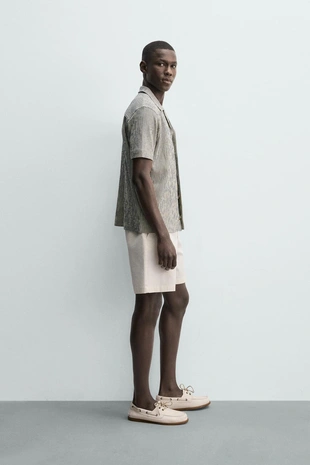 Рубашка Regular Fit из жатой ткани