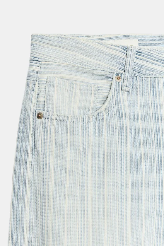 ДЖИНСЫ TRF LOOSE FOLDED С НИЗКОЙ ПОСАДКОЙ В ПОЛОСКУ