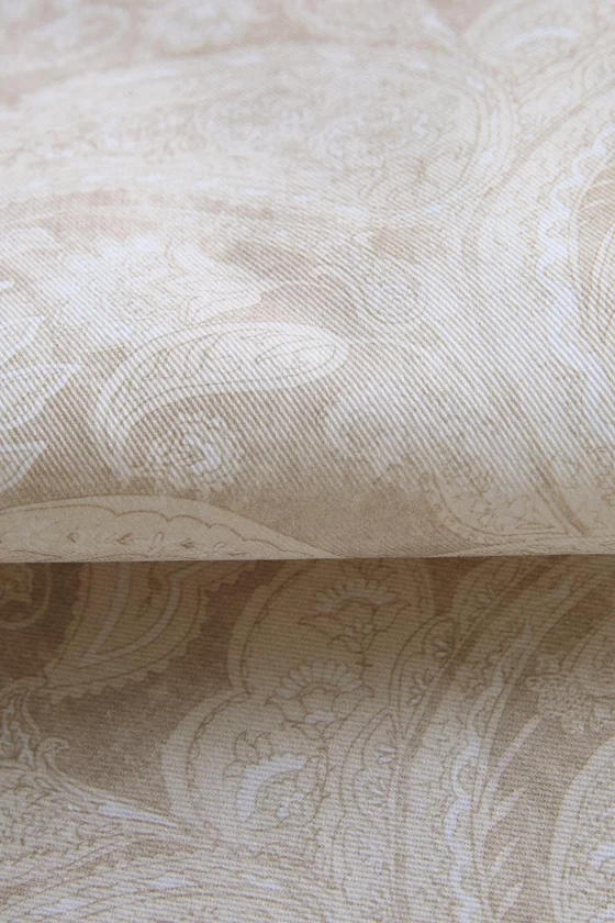 Плетеная простыня с печаткой paisley, покрытая смолой