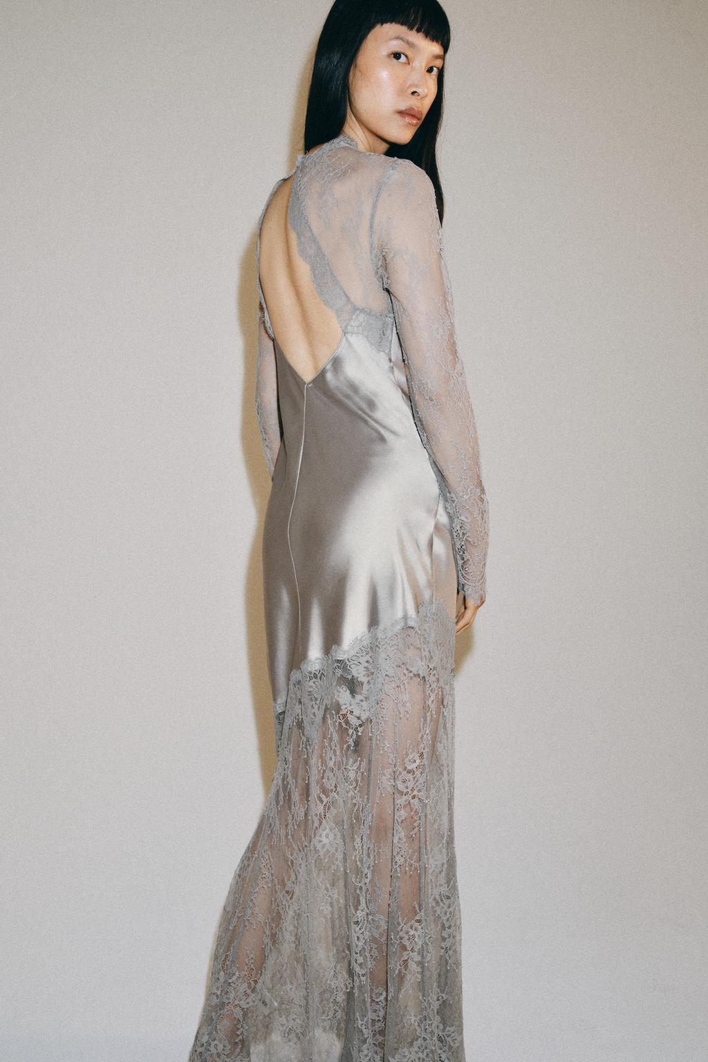 АТЛАСНОЕ ПЛАТЬЕ С КРУЖЕВОМ — ZW COLLECTION