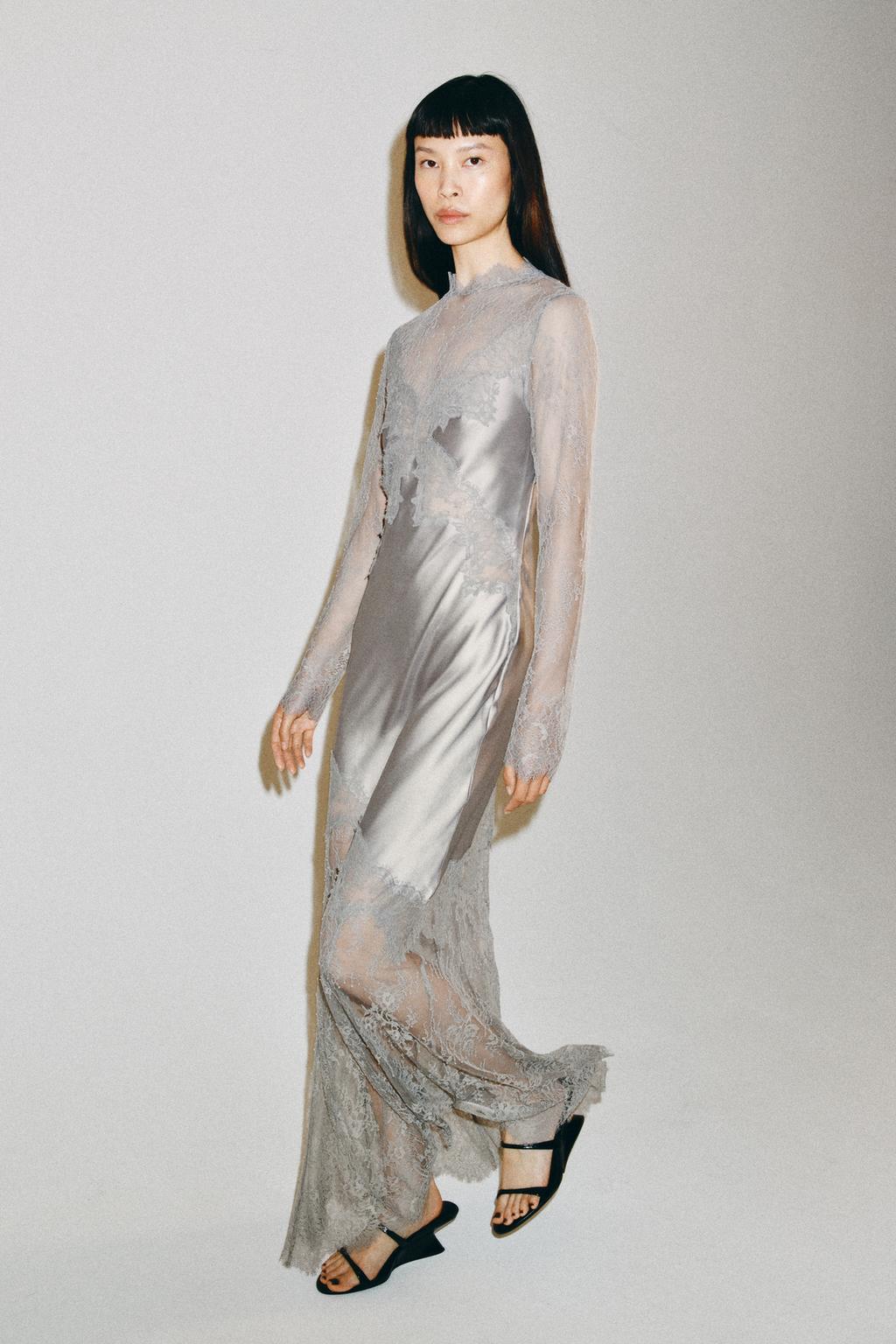 АТЛАСНОЕ ПЛАТЬЕ С КРУЖЕВОМ — ZW COLLECTION