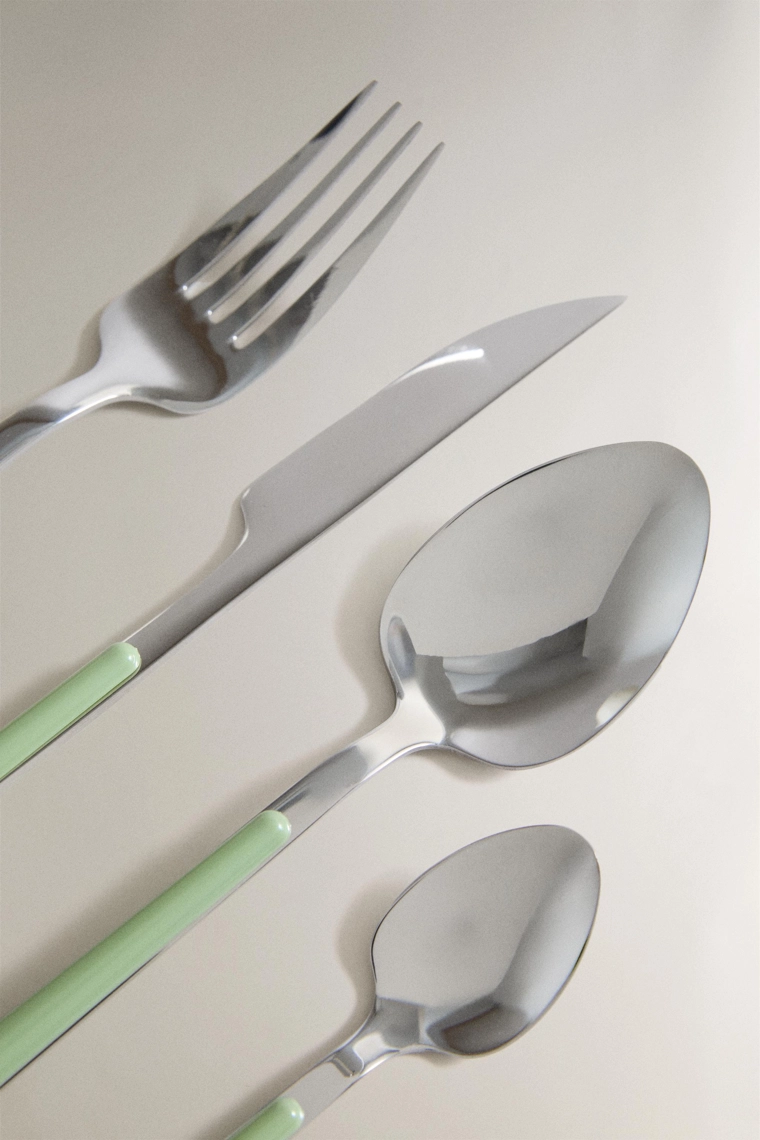 Набор столовых приборов 4 штуки с зелёной ручкой
