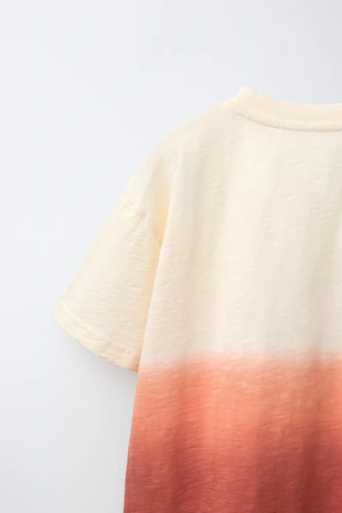Футболка с эффектом Deep Dyed- Заказать в России