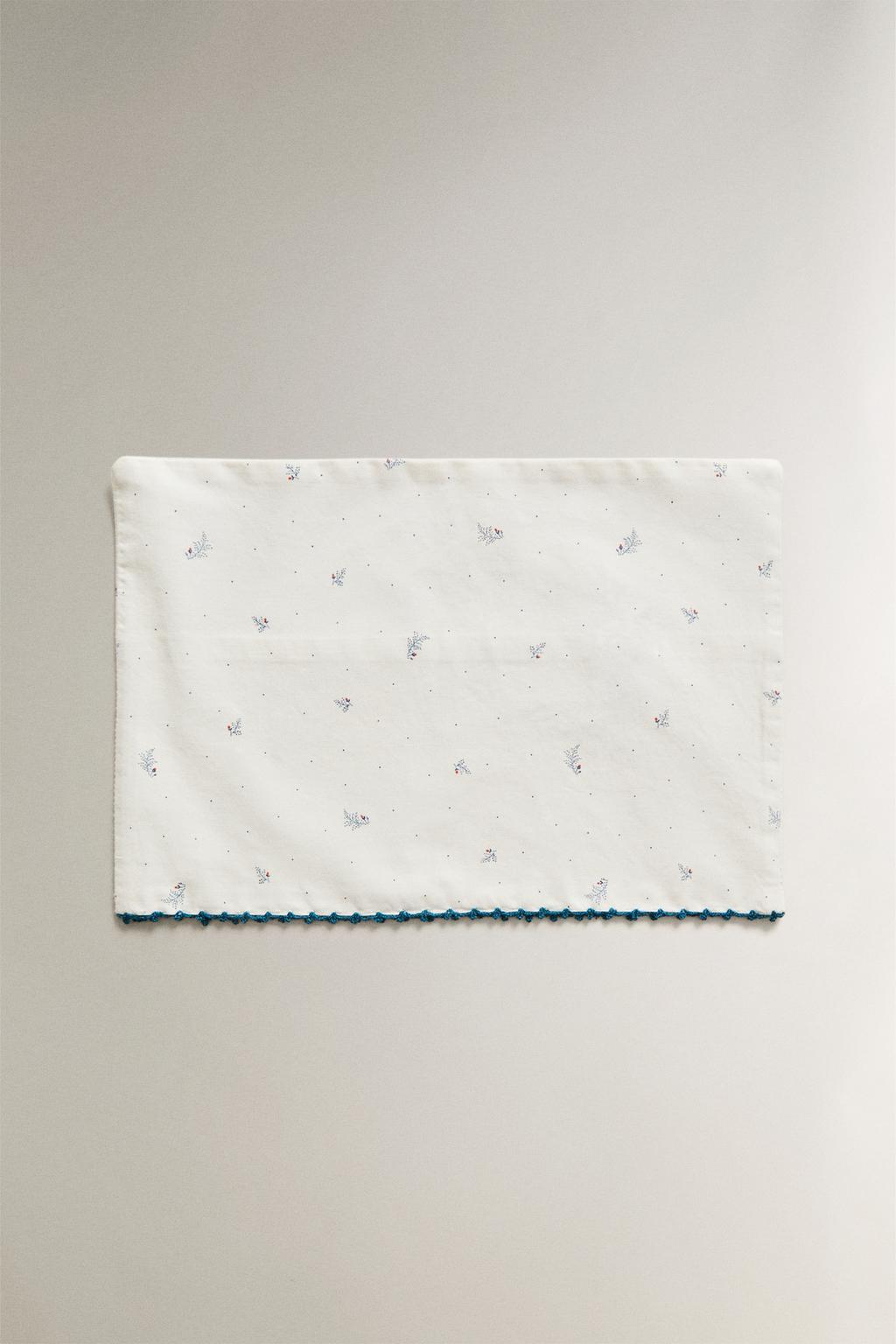 Набор простынь и наволочек mini leaves and polka dots