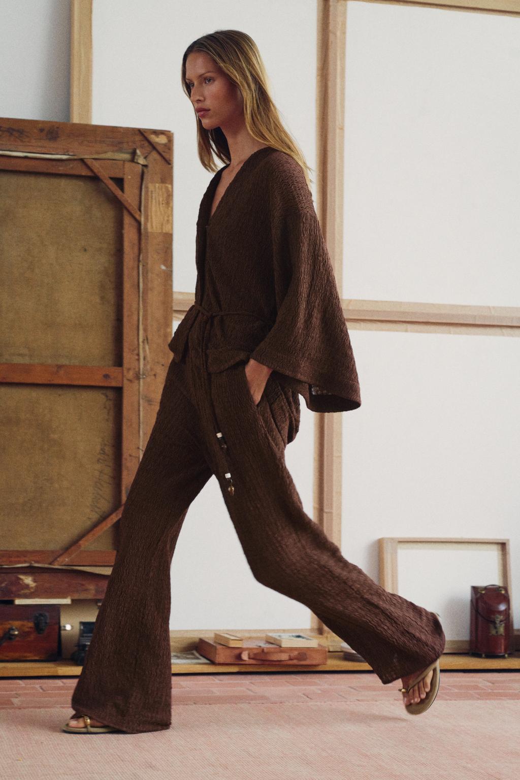 БРЮКИ С ЭФФЕКТОМ МЯТОЙ ТКАНИ