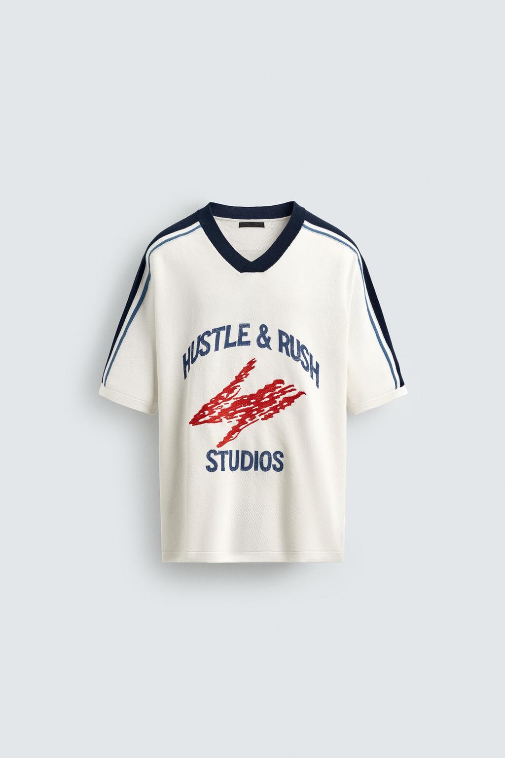 ФУТБОЛКА ИЗ ТРИКОТАЖА В СТИЛЕ РЕТРО С ПОЛОСАМИ