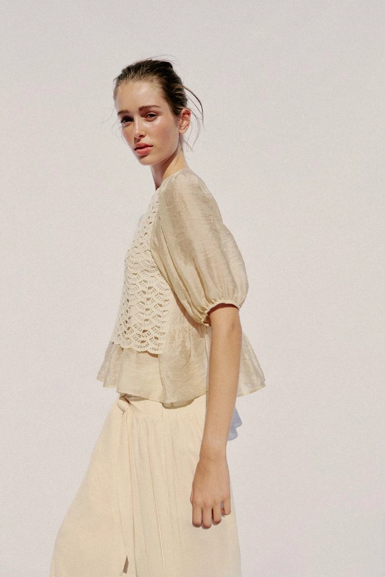 Топ с элементами крючковки