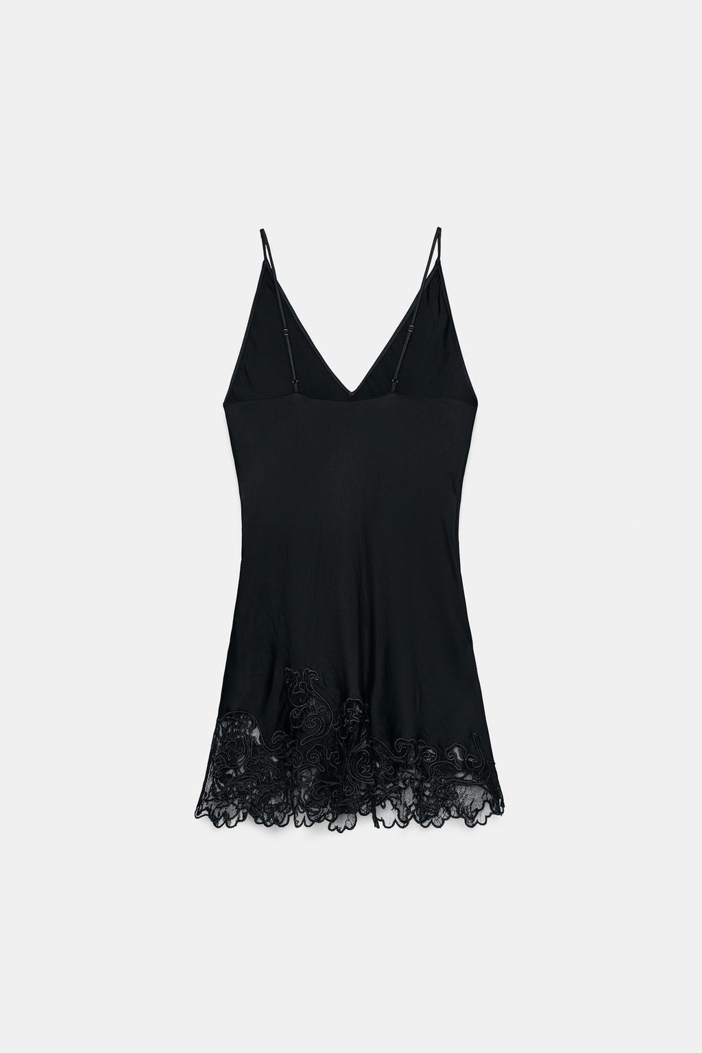 АТЛАСНЫЙ ТОП С ВЫШИВКОЙ — коллекция Zara «ZW»