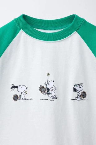 Футболка реглан с вышивкой Snoopy Peanuts™- Заказать в России