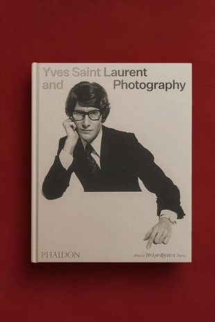 Книга yves saint laurent and photography (на английском языке)- Заказать в России