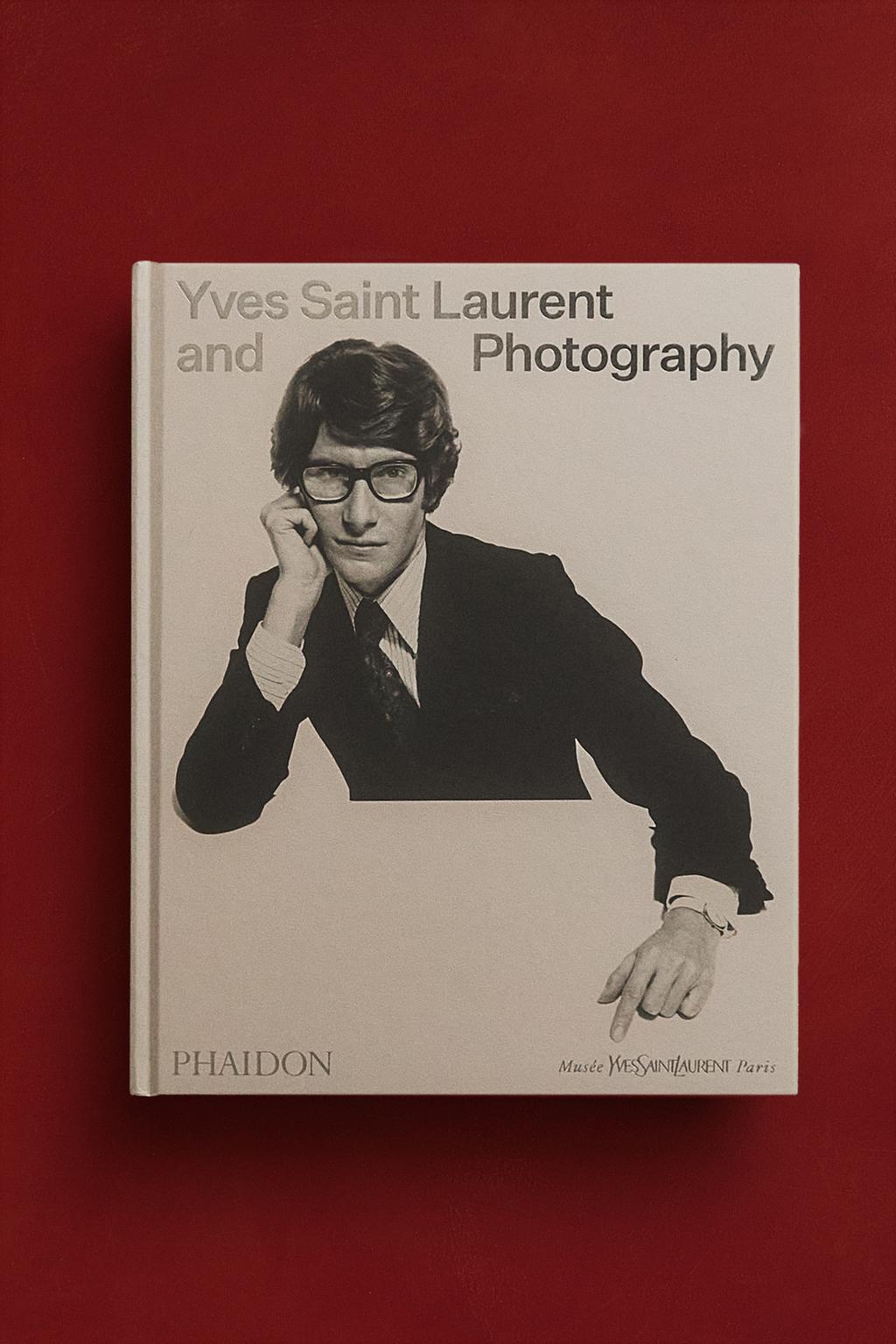 Книга yves saint laurent and photography (на английском языке)