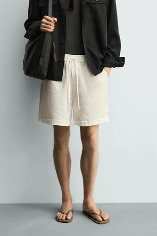 Шорты Relaxed Fit из струящейся ткани