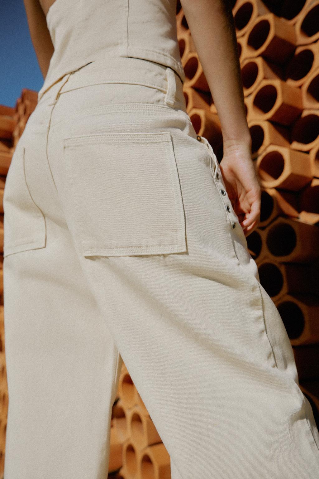 БРЮКИ STRAIGHT FIT С НИЗКОЙ ПОСАДКОЙ И ЛЮВЕРСАМИ
