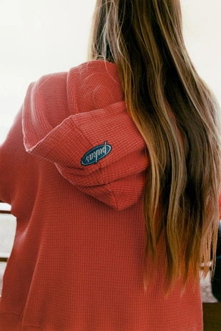 Укороченное худи cropped waffle pukas surf- Заказать в России