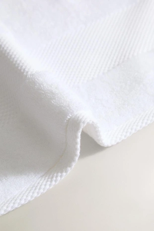 Мягкое полотенце для ванны extra soft (800 г/м²)- Заказать в России