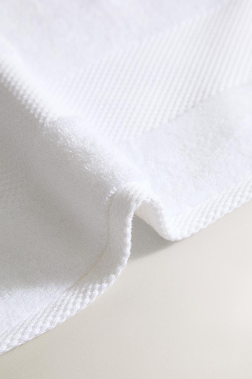 Мягкое полотенце для ванны extra soft (800 г/м²)