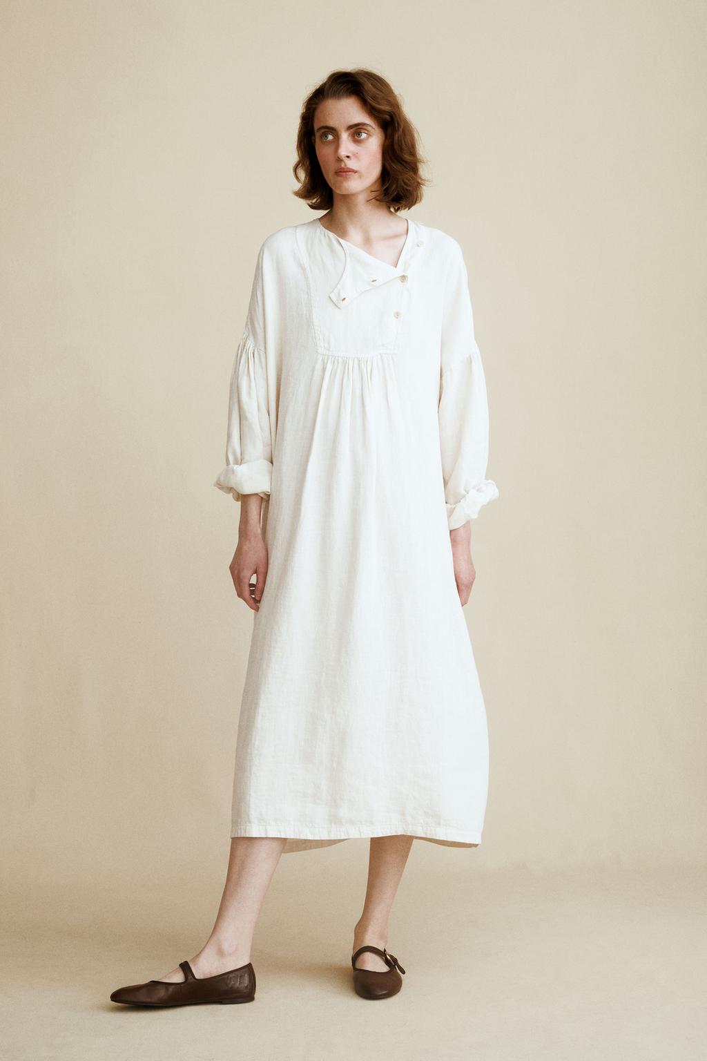 Платье из 100% льна, созданное caramel london x zara