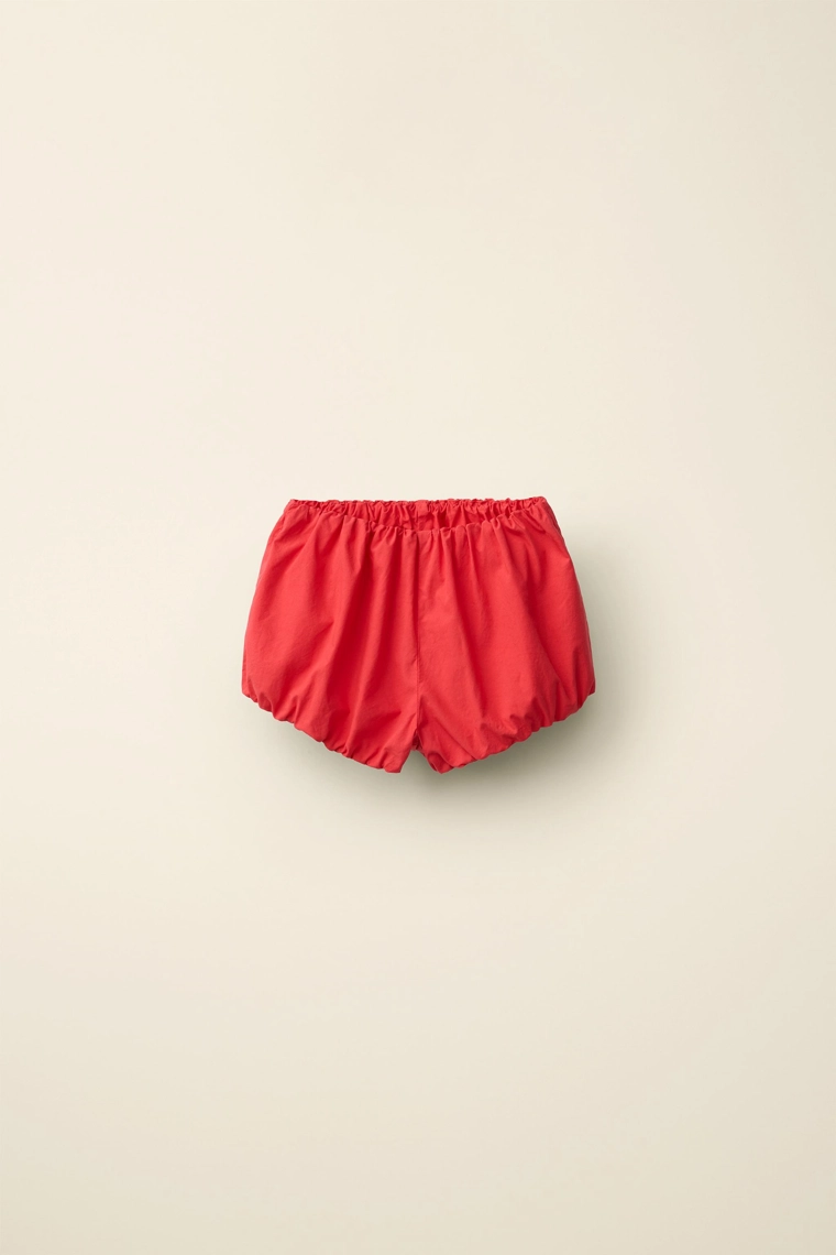 Поплиновые блузки из коллекции caramel london x zara