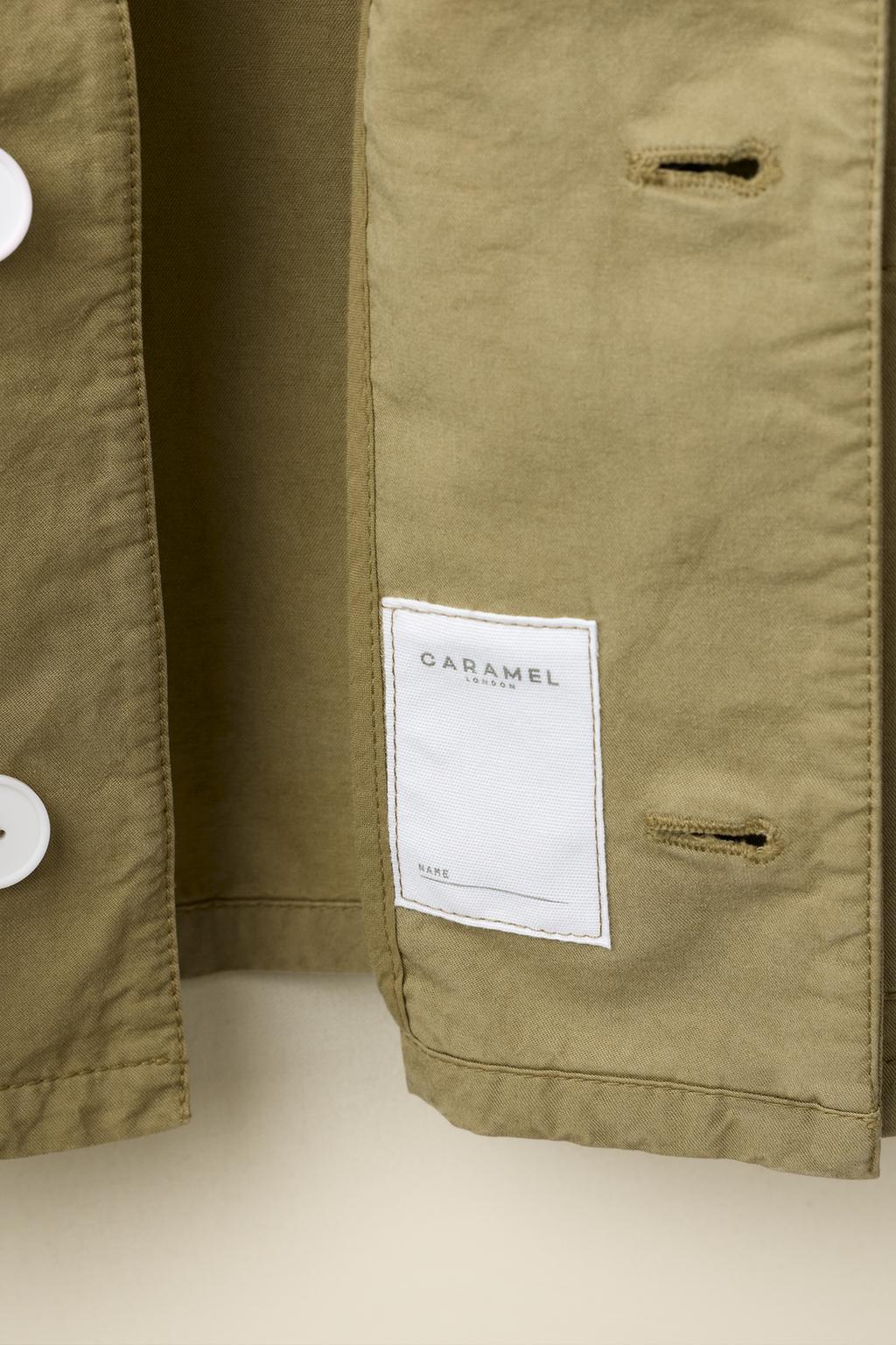 Короткий тренч с воротником пьер-карден, созданный caramel london х zara