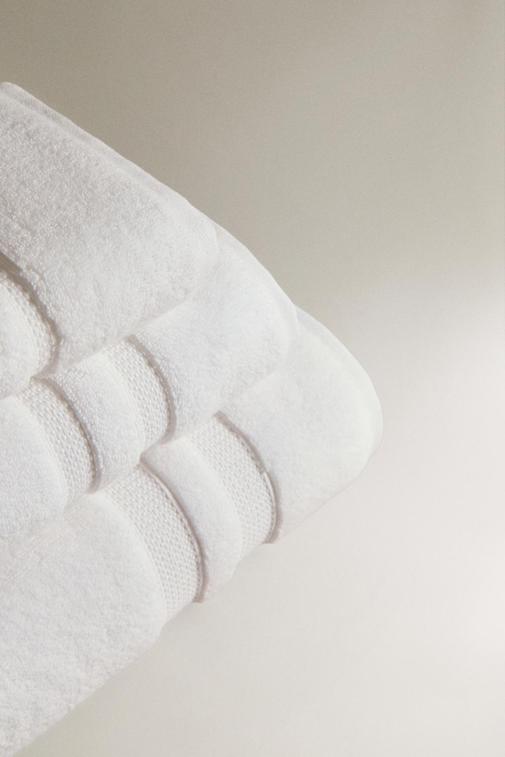 Махровое полотенце с двойной каймой extra soft