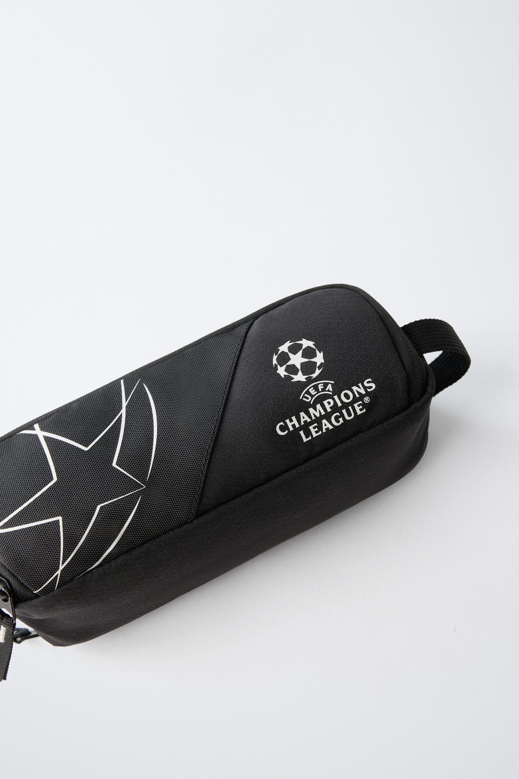 НЕСЕССЕР UEFA CHAMPIONS LEAGUE® СВЕТЯЩИЙСЯ В ТЕМНОТЕ