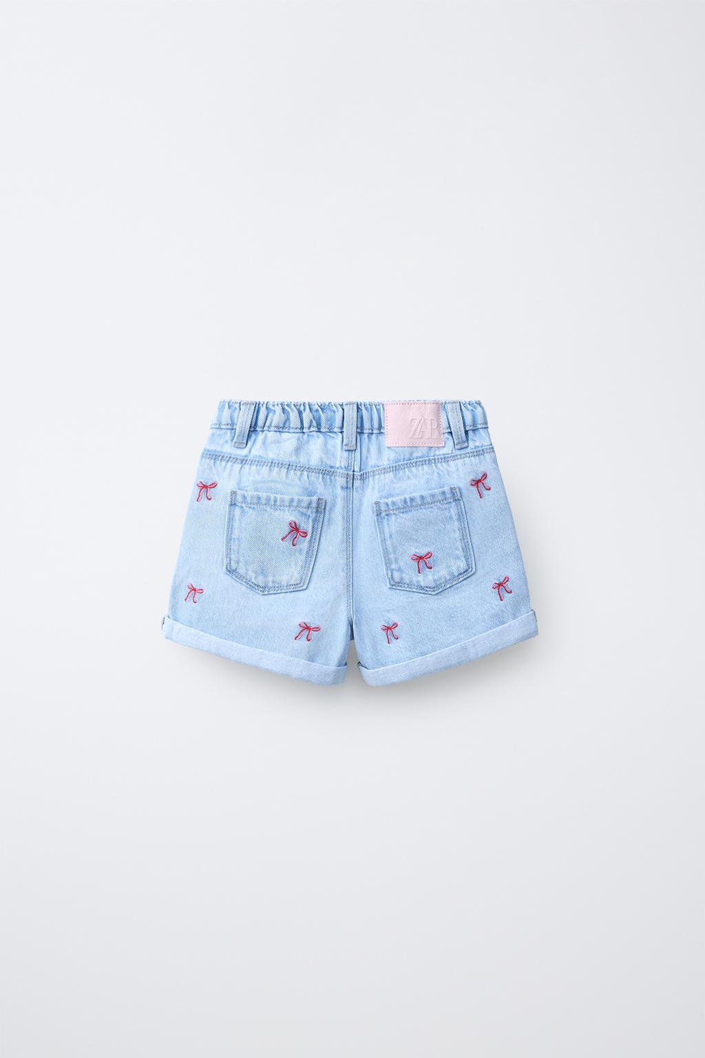 ДЖИНСОВЫЕ БЕРМУДЫ MOM FIT С ВЫШИВКОЙ