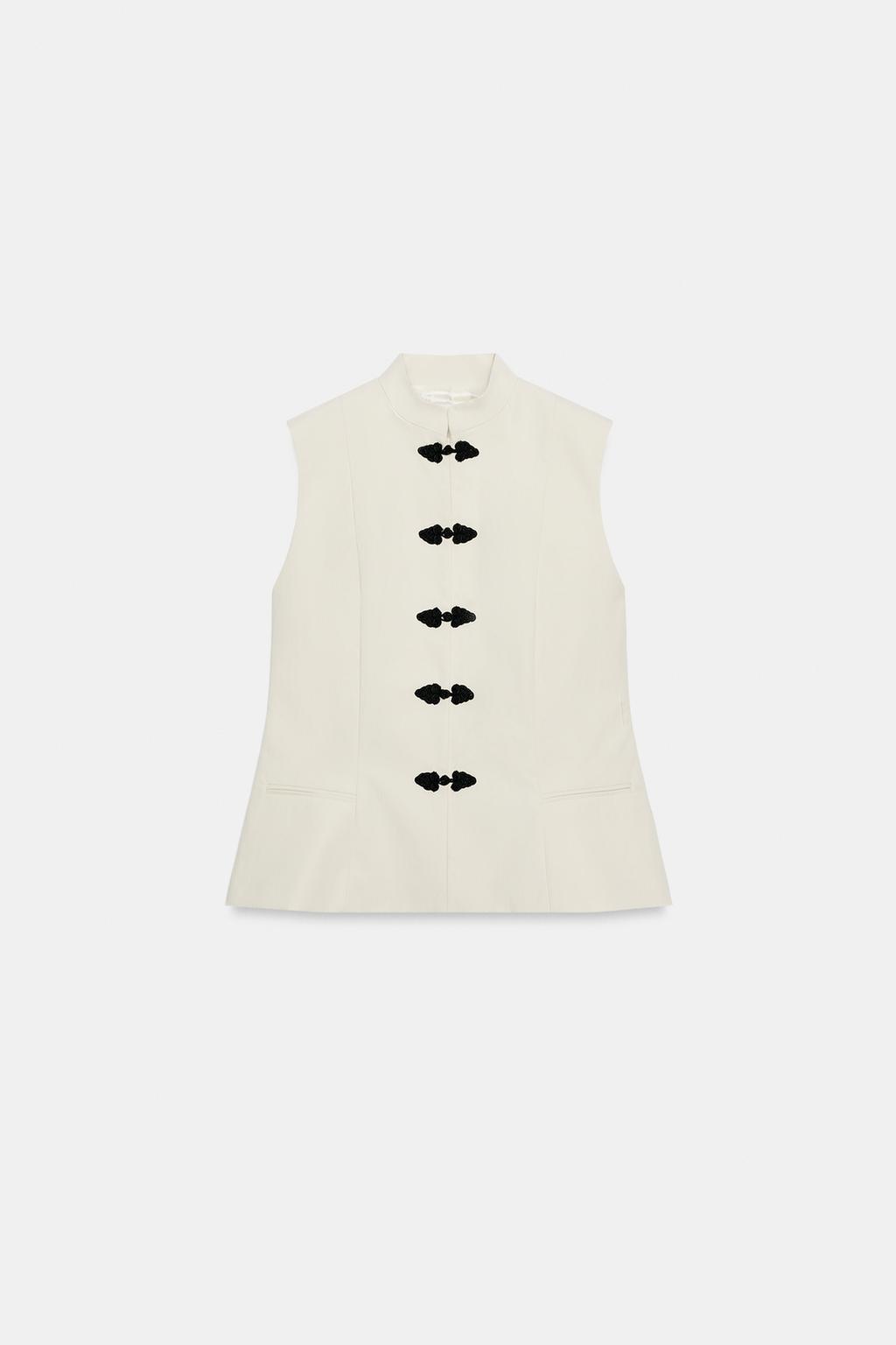 ЖИЛЕТ ОБЛЕГАЮЩЕГО КРОЯ — ZW COLLECTION