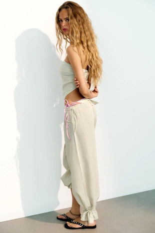 Брюки-багги в полоску со шнуровкой