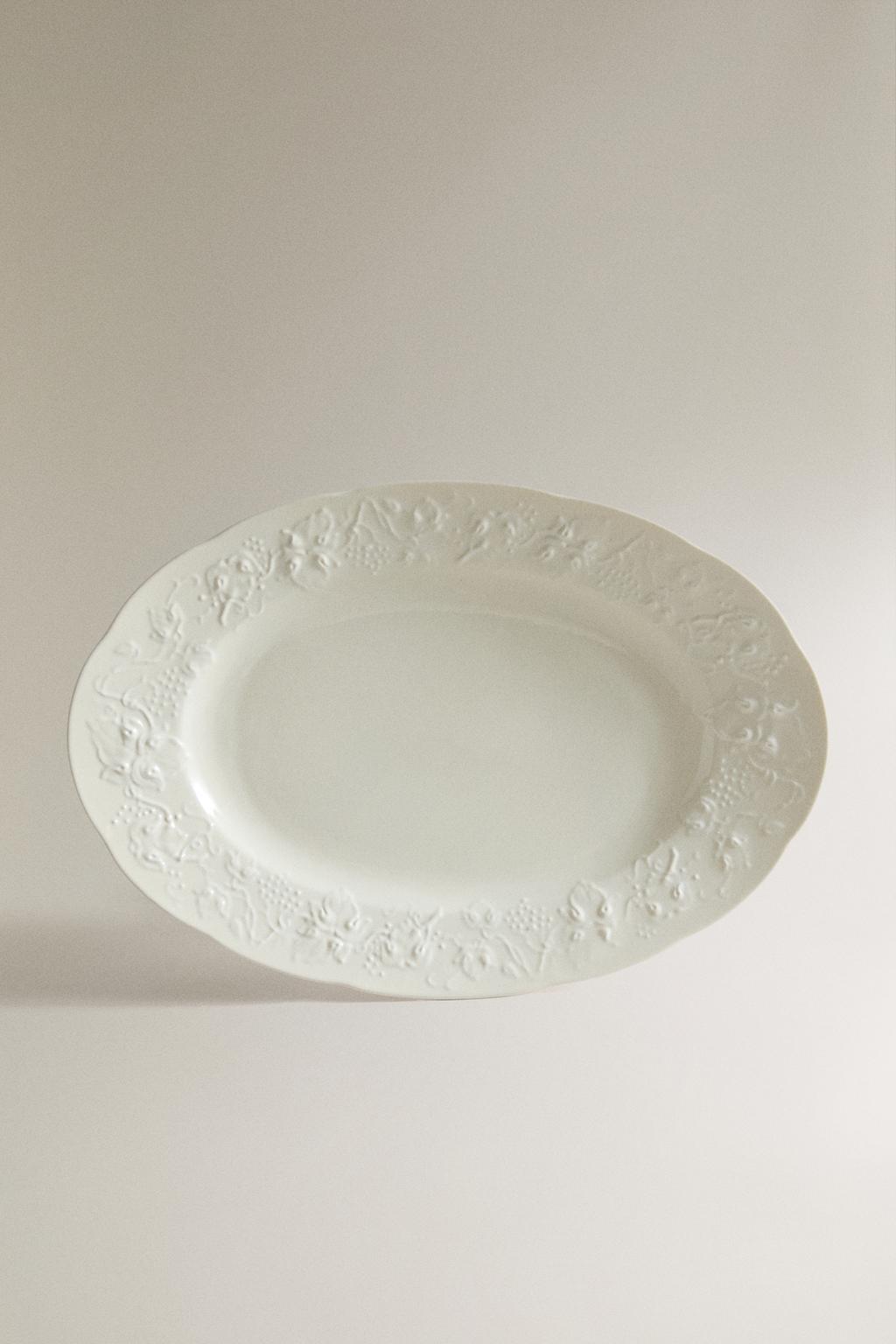 Фарфоровое овальное сервировочное блюдо grape porcelain